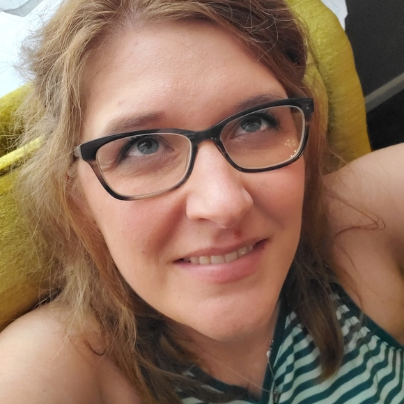 Meet your Posher, Heather - Picture 11 of 13